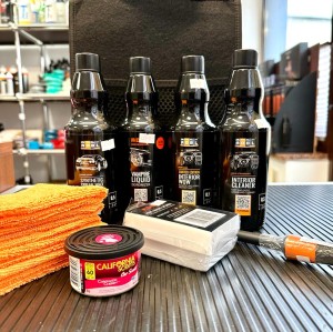 ADBL Zestaw Kosmetyków do Pielęgnacji Auta - Podstawowy